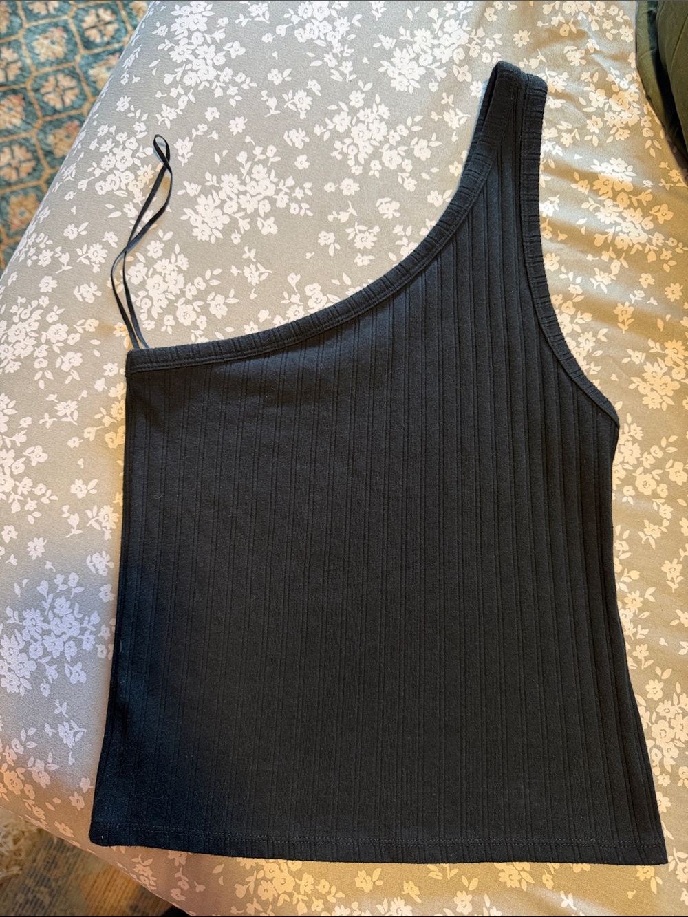 AMERICAN EAGLE ONE-SHOULDER ASYMMETRICAL TOP SIZE SMALL